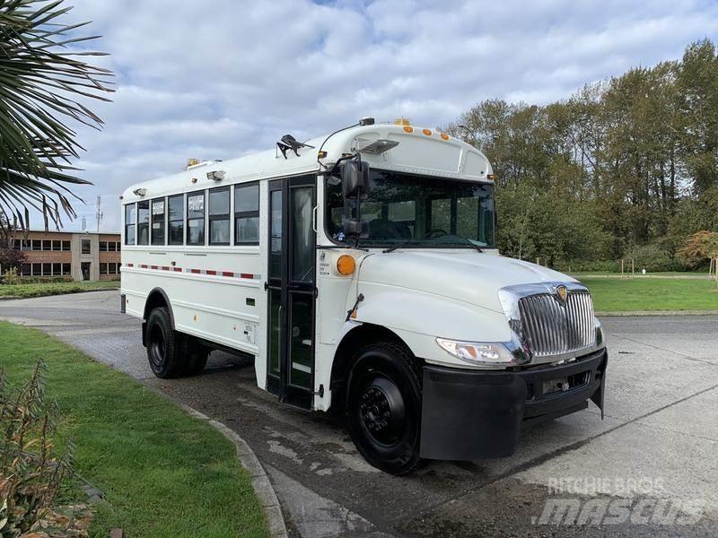 International 4200 Minibussar