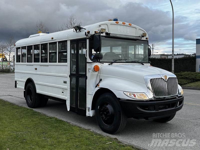 International 4200 Minibussar