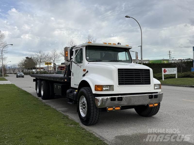 International 4900 Bärgningsbilar