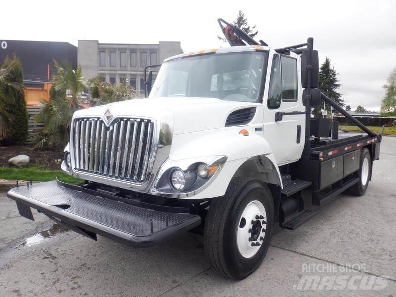 International 7300 Flakbilar