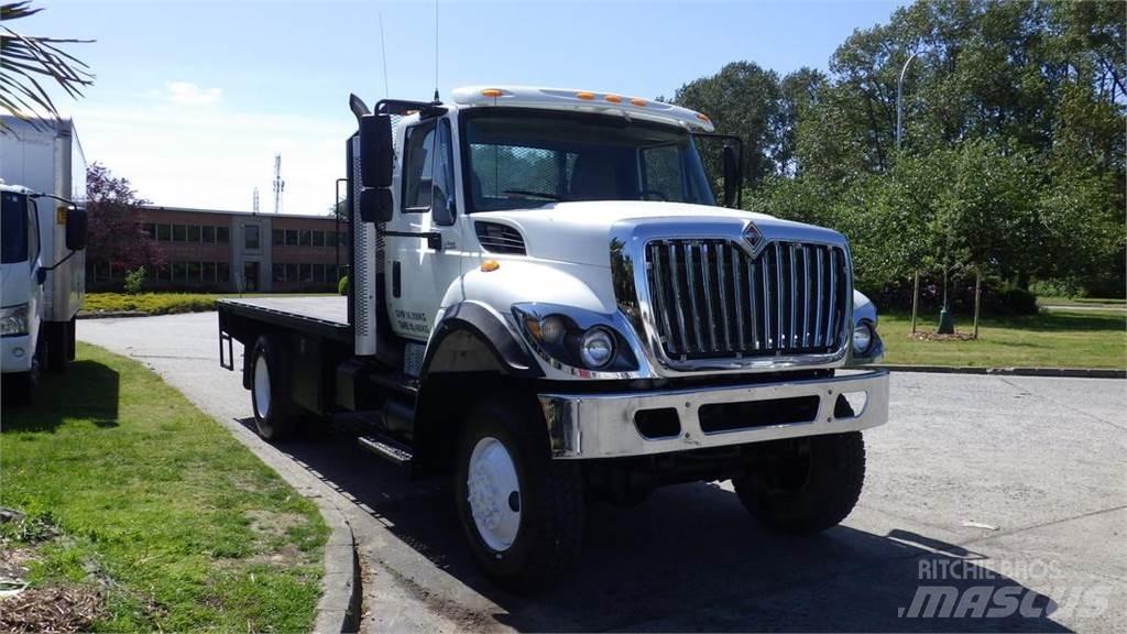 International 7400 Flakbilar