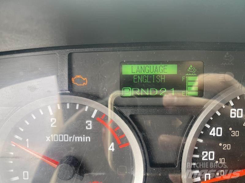 Isuzu NQR Lätta skåpbilar