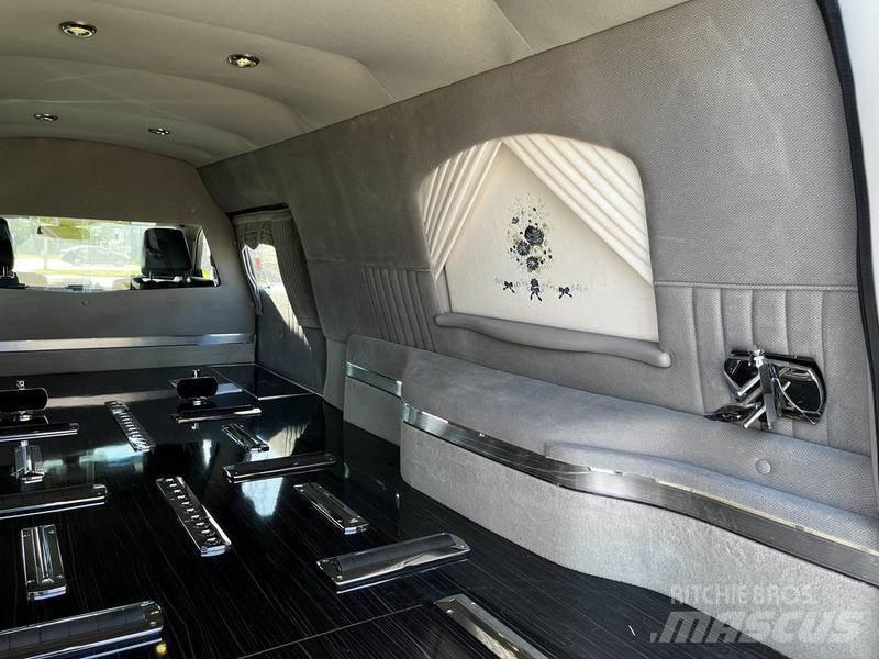 Lincoln MKT Personbilar