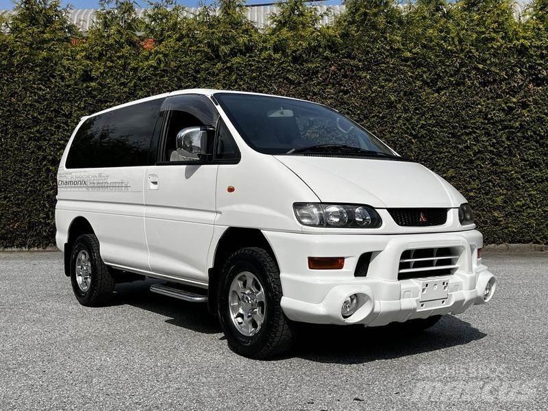 Mitsubishi Delica Personbilar