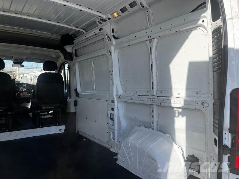 RAM Promaster Lätta skåpbilar