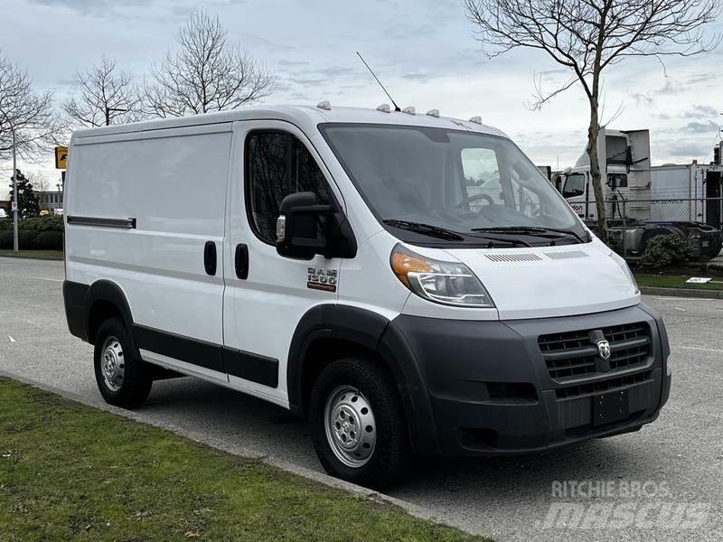 RAM Promaster Lätta skåpbilar