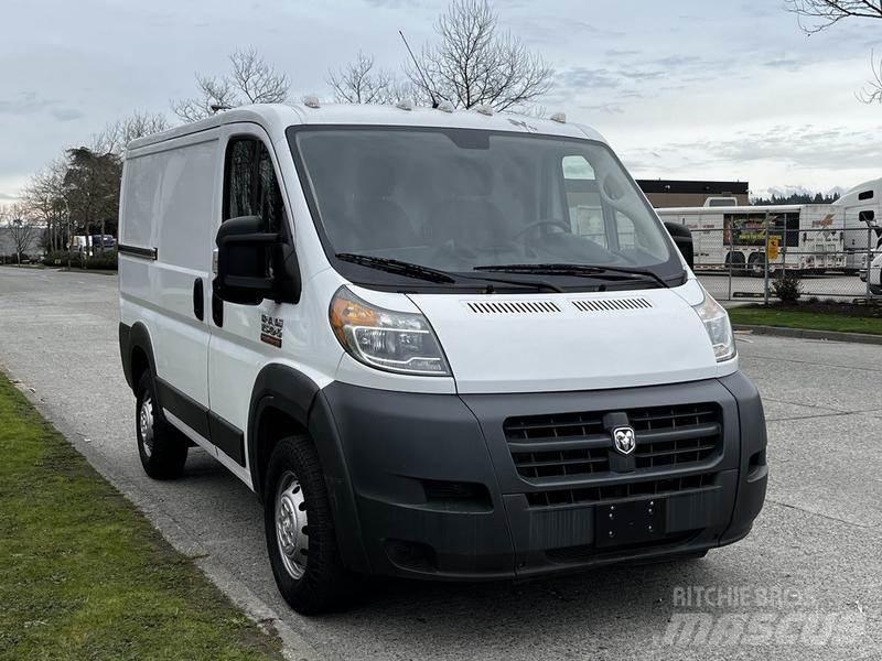 RAM Promaster Lätta skåpbilar