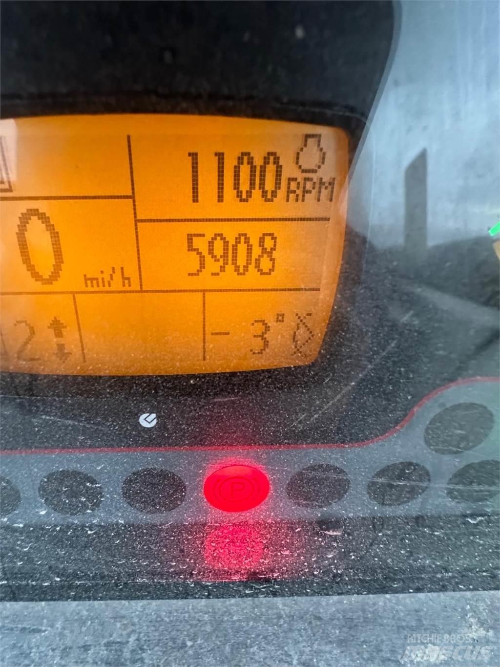 CAT TH414 Teleskoplastare