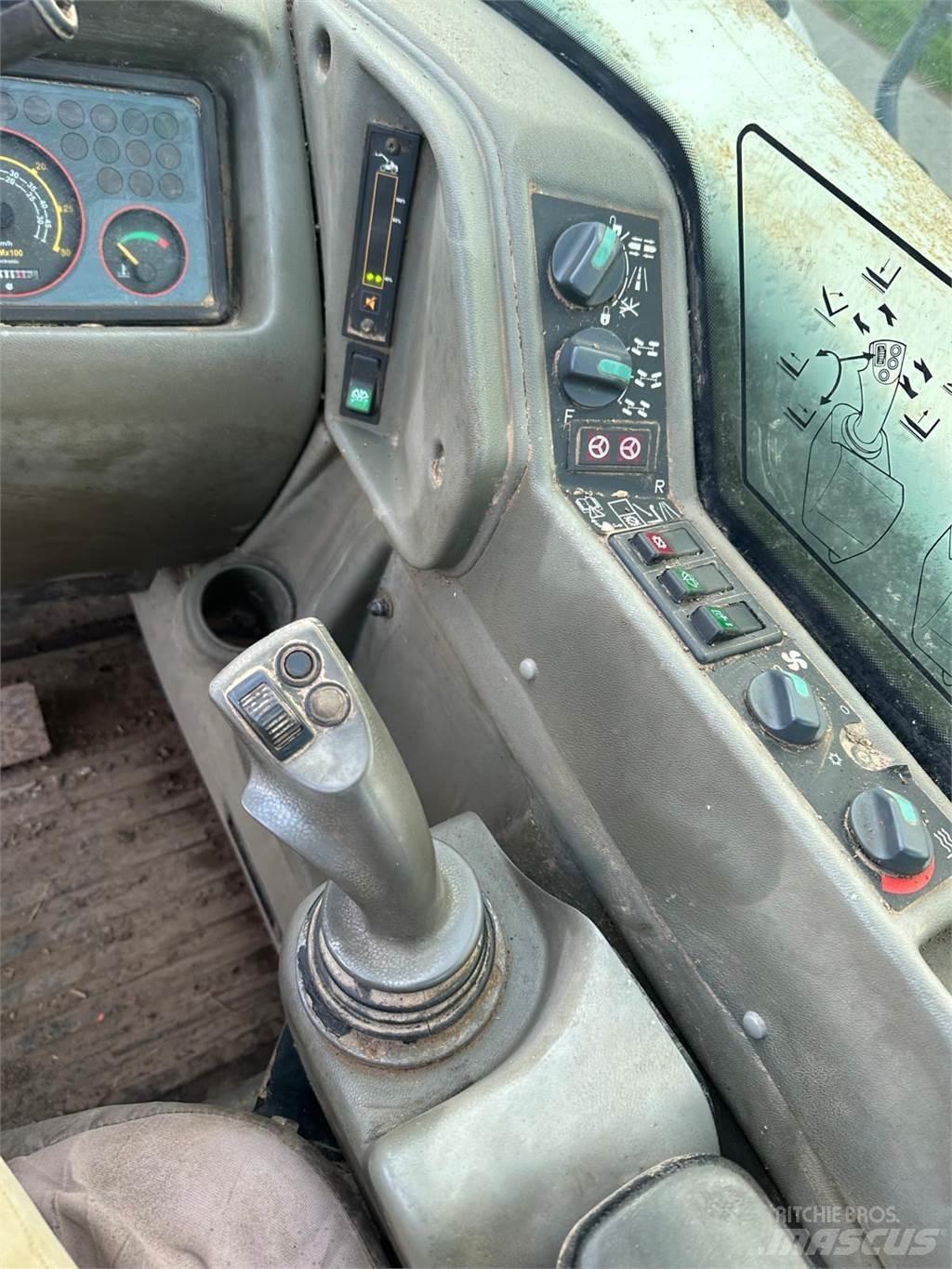 CLAAS K50 Teleskoplastare