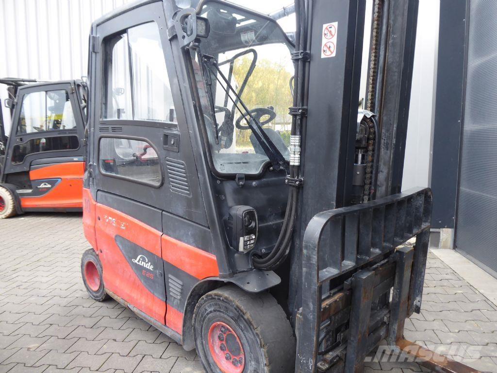 Linde E25-01 Elmotviktstruckar