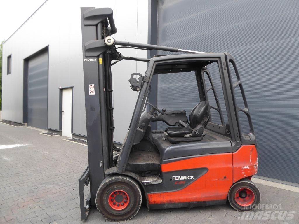 Linde E25-01 Elmotviktstruckar