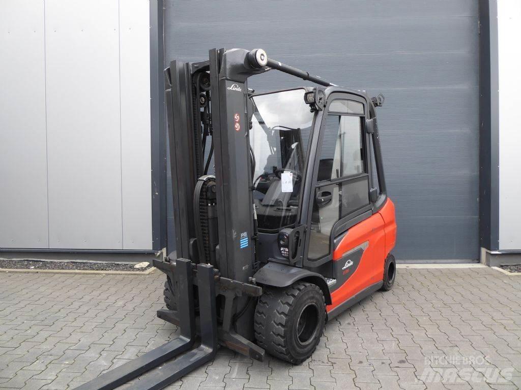 Linde E35L-01 Elmotviktstruckar