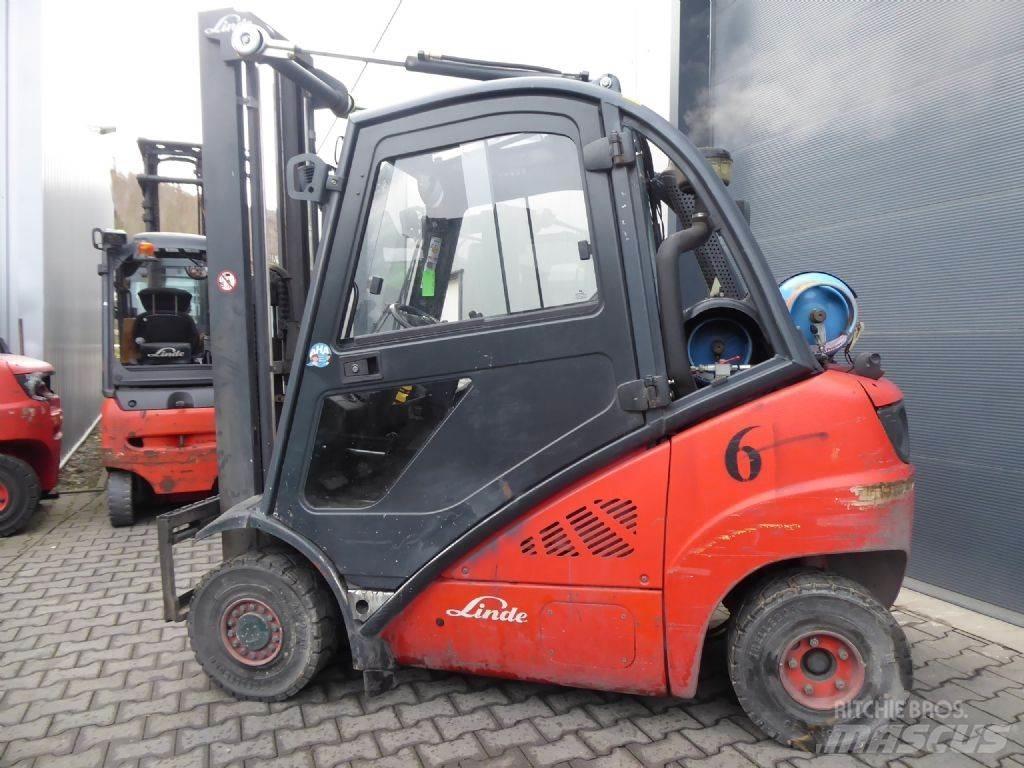 Linde H25T-01 Gasolmotviktstruckar