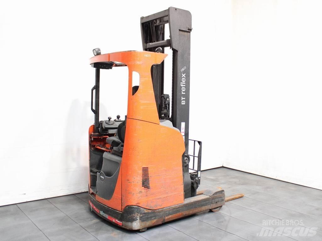 BT RRE 140 Skjutstativtruck
