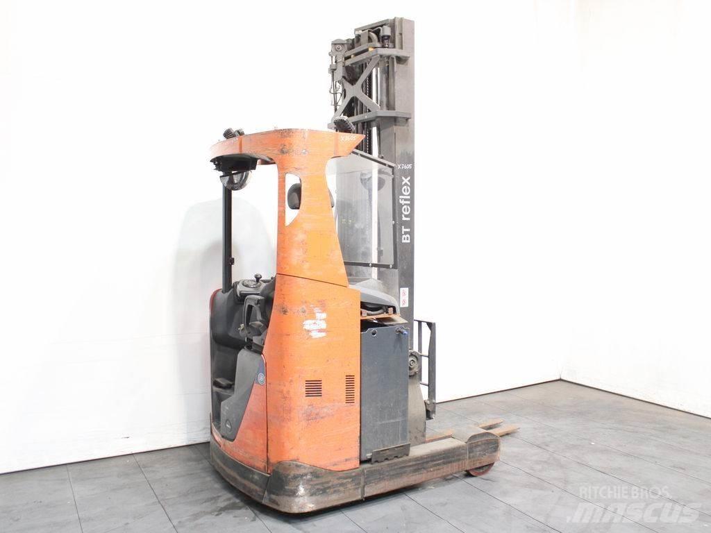 BT RRE 140 Skjutstativtruck