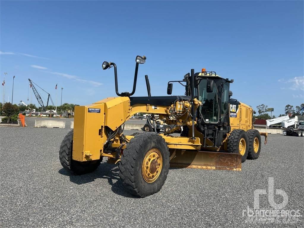 CAT 140M2 AWD Väghyvlar