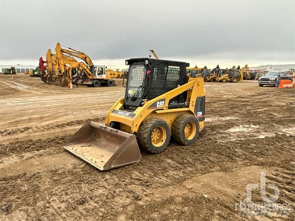 CAT 226 Kompaktlastare