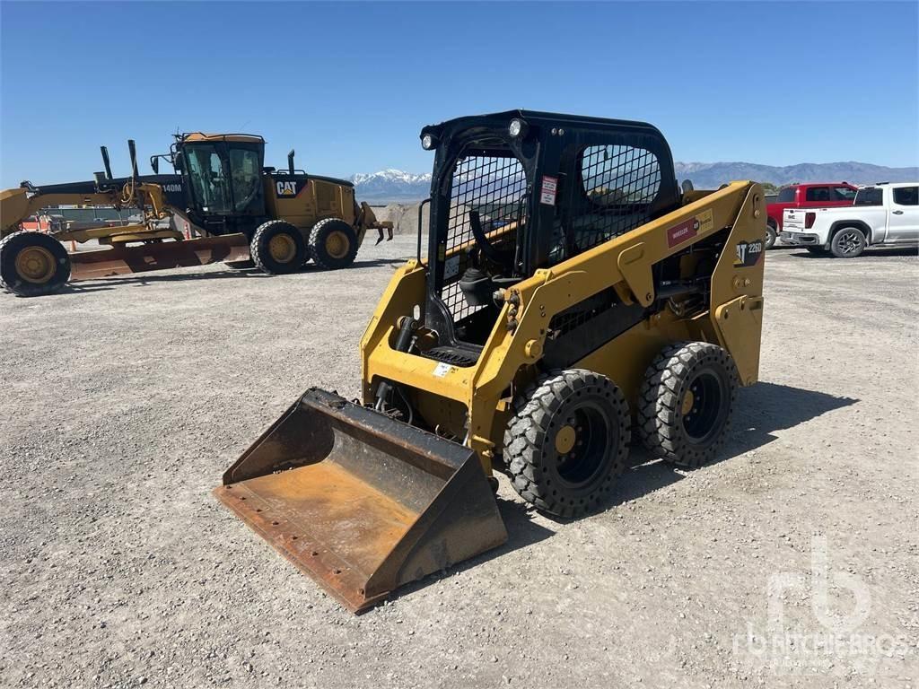 CAT 226D C1-H2 Kompaktlastare