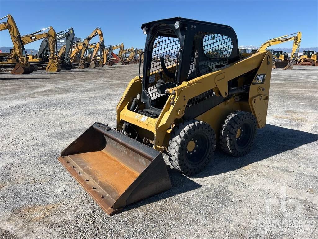 CAT 226D C1-H2 Kompaktlastare