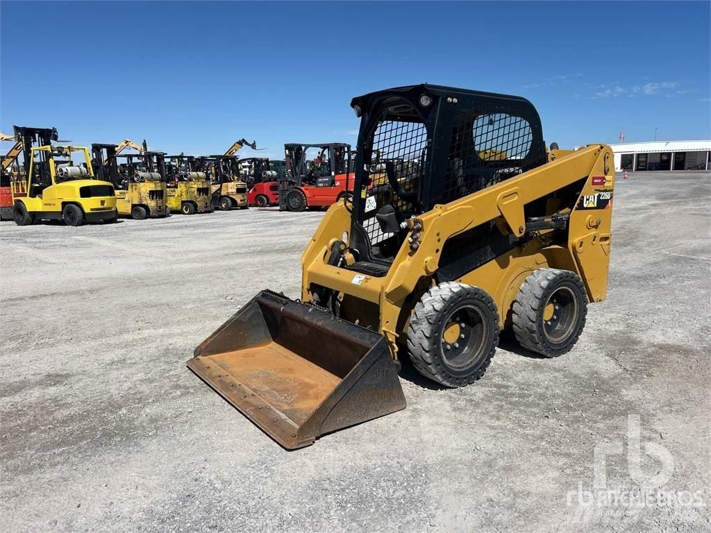 CAT 226D C1-H2 Kompaktlastare