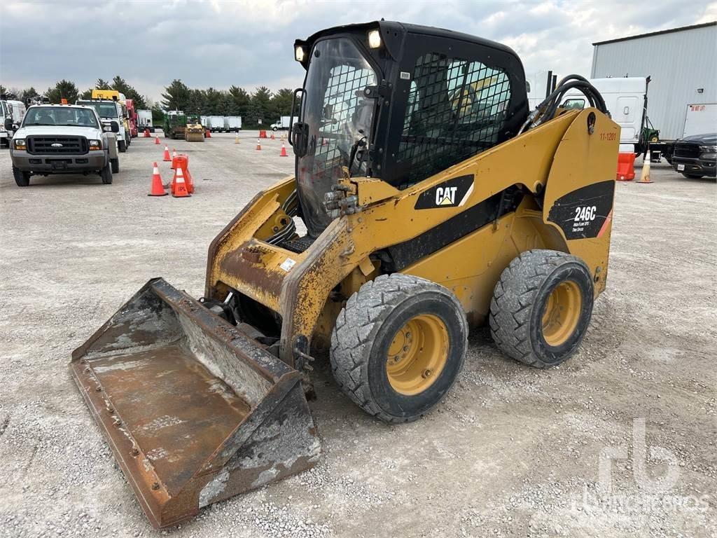 CAT 246C Kompaktlastare