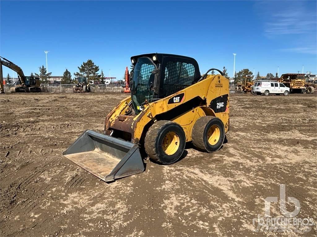 CAT 256C Kompaktlastare