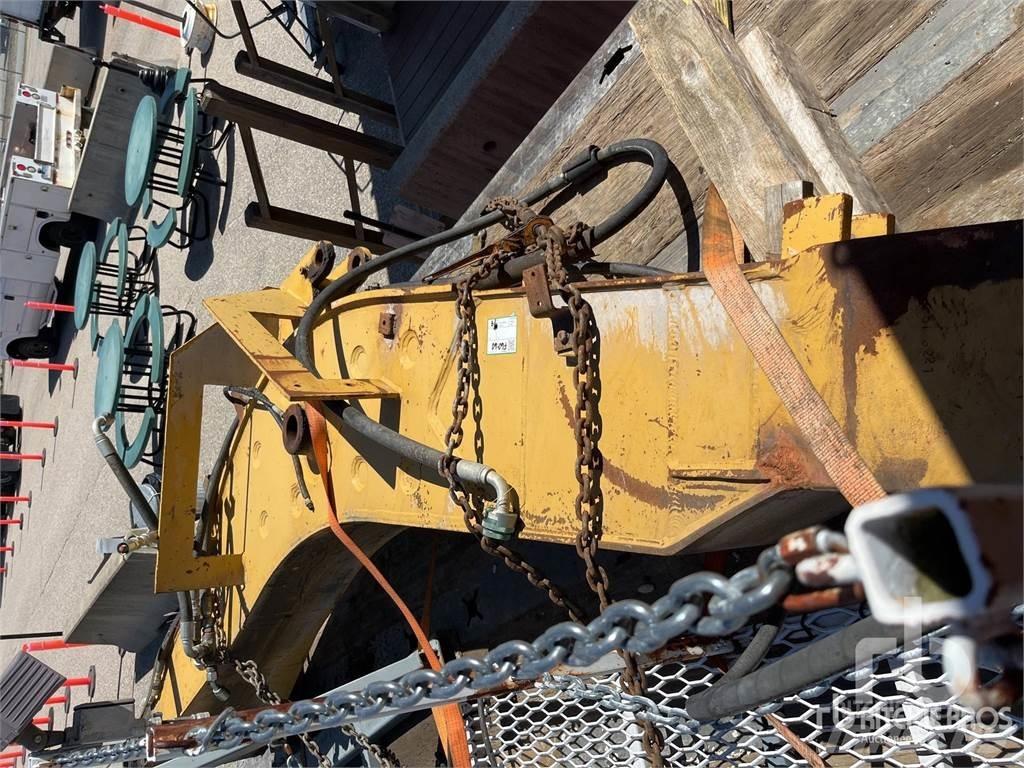CAT 314 Bommar och stickor