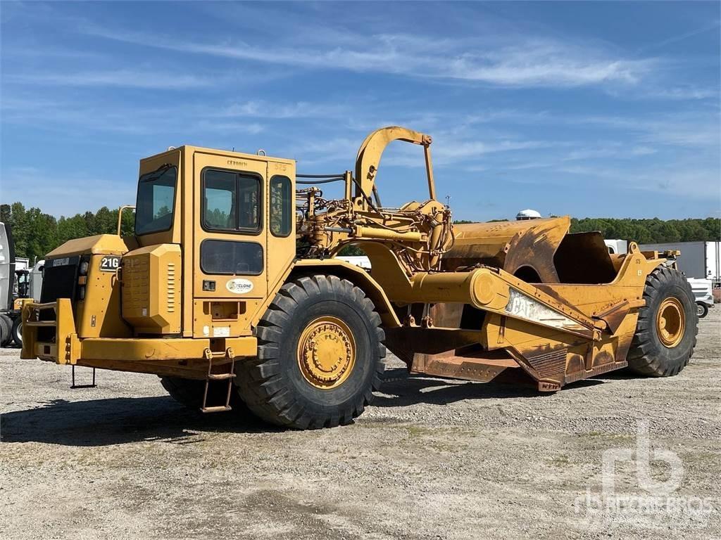 CAT 621G Schaktvagnar