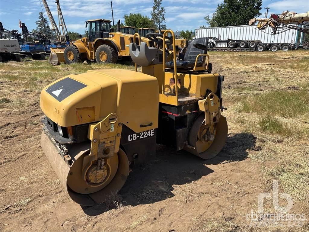 CAT CB224E Tvåvalsvältar