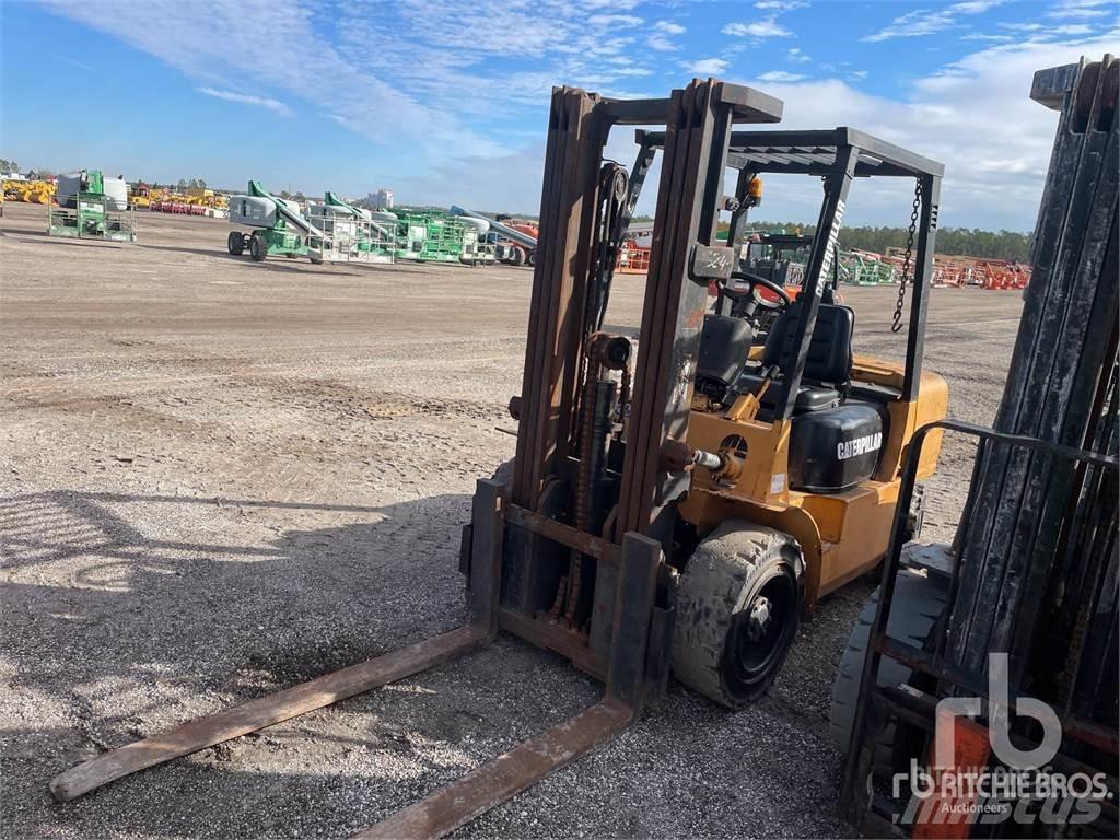 CAT DP30K Dieselmotviktstruckar