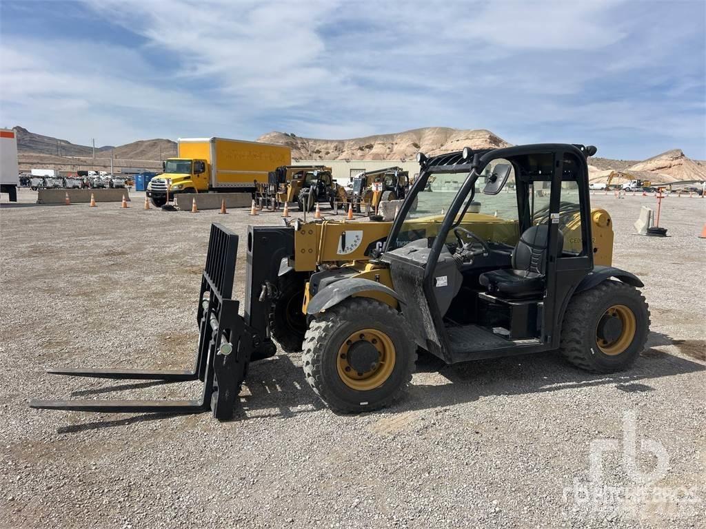 CAT TH255C Teleskoplastare