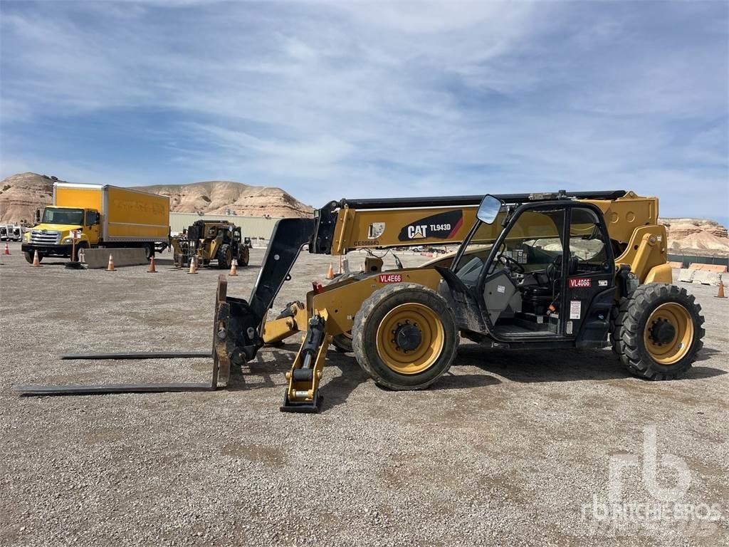 CAT TL943D Teleskoplastare