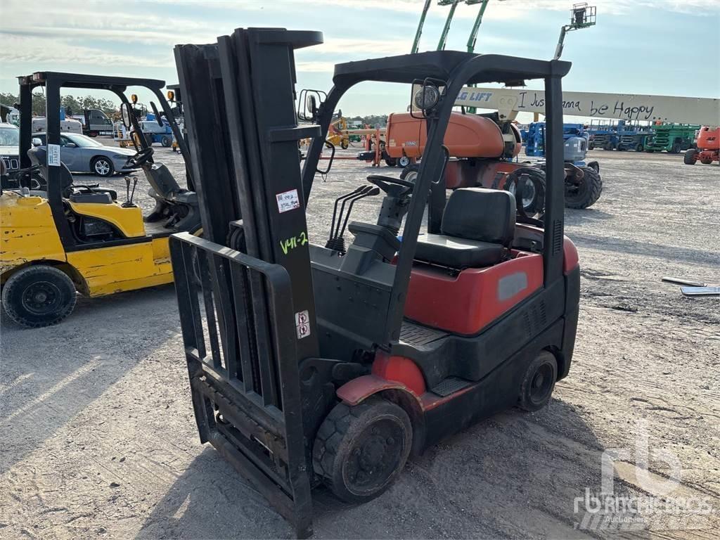 Clark C25CL Dieselmotviktstruckar