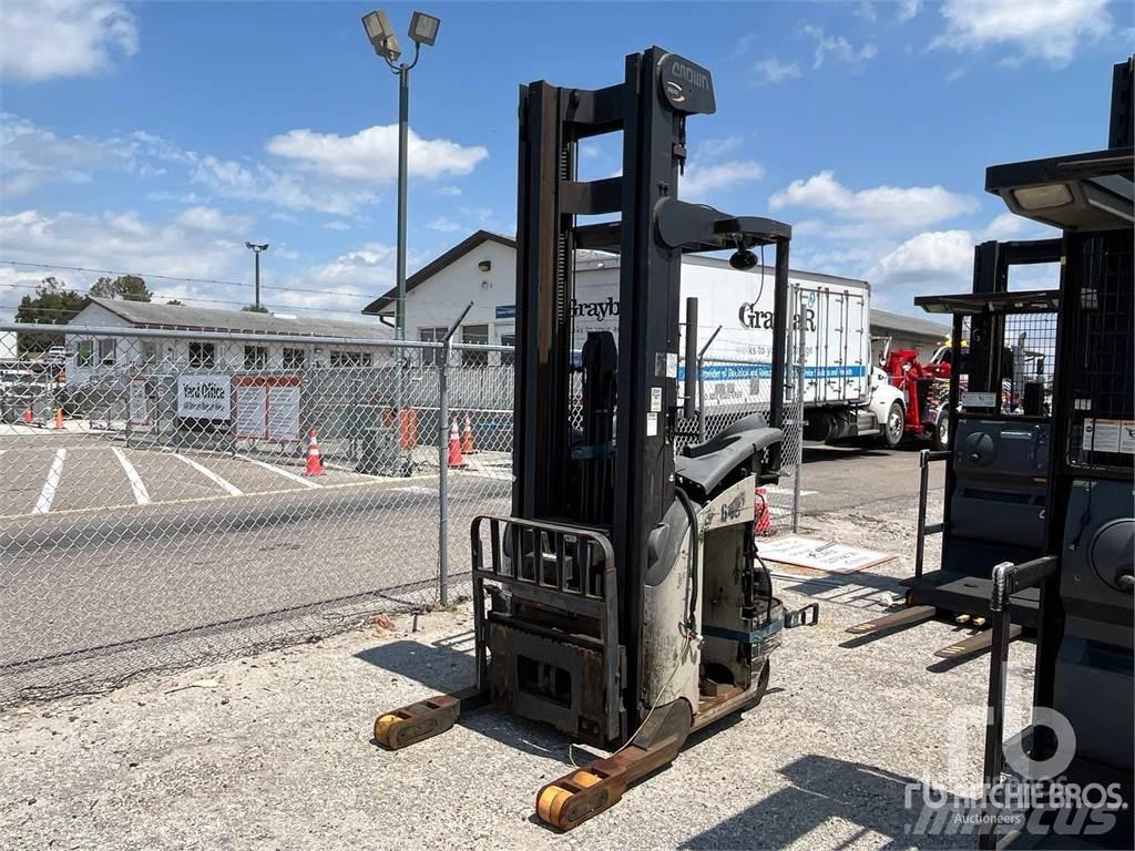 Crown RR5200 Elmotviktstruckar