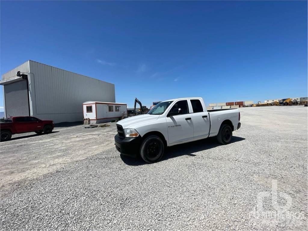 Dodge 1500 Flakbilar/Pickuper