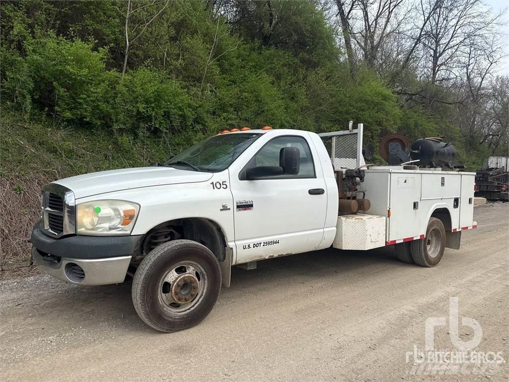 Dodge 3500 Plogbilar