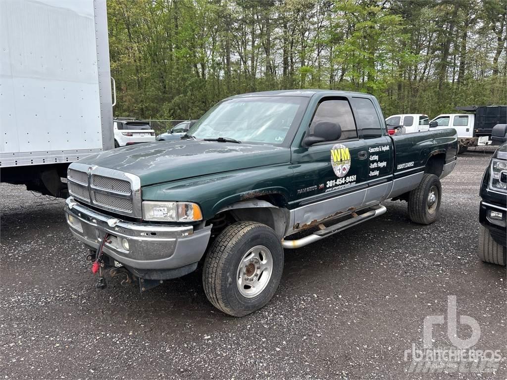 Dodge RAM 2500 Flakbilar/Pickuper
