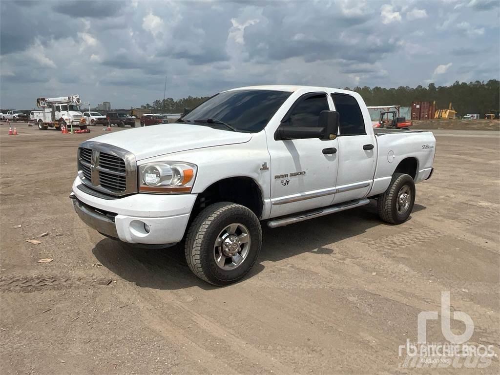 Dodge RAM 2500 Flakbilar/Pickuper