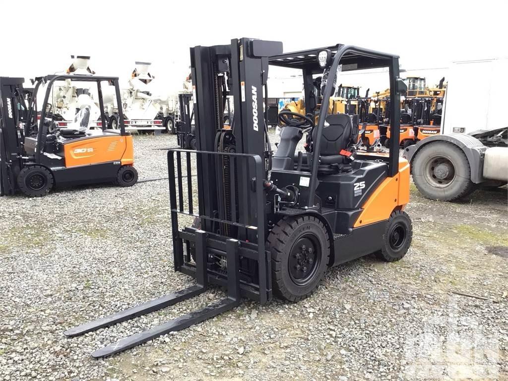 Doosan G25E-7 Dieselmotviktstruckar