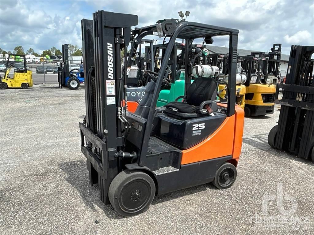 Doosan GC25E-3 Dieselmotviktstruckar