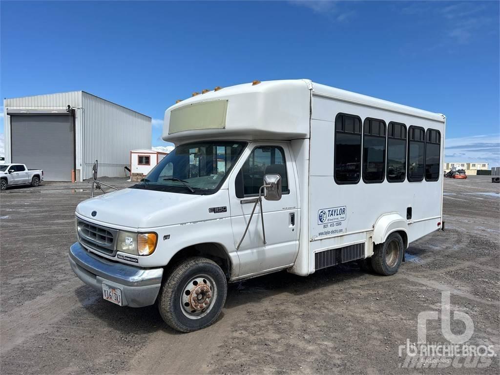 Ford E-350 Lätta skåpbilar
