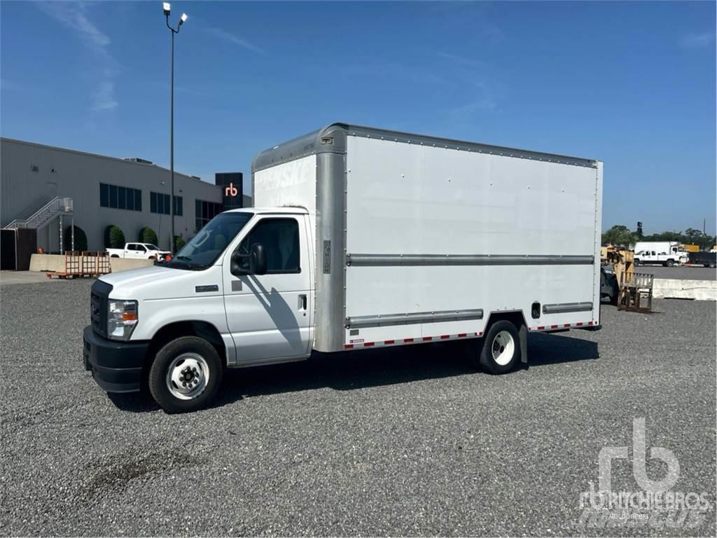 Ford E-350 Lätta skåpbilar