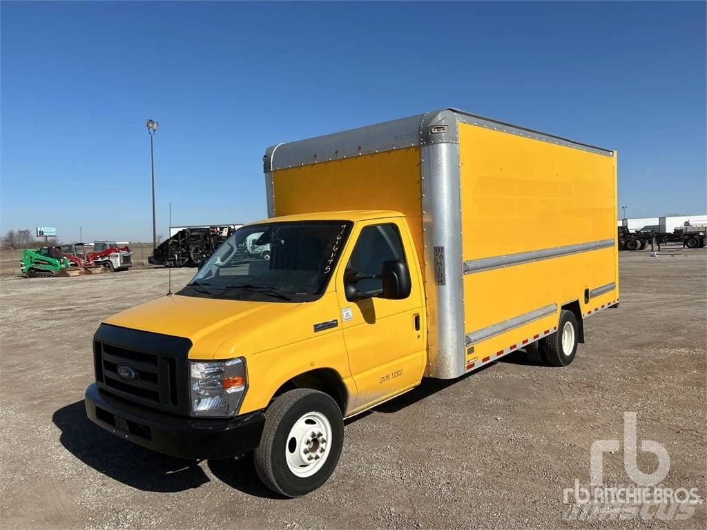 Ford E350 Lätta skåpbilar