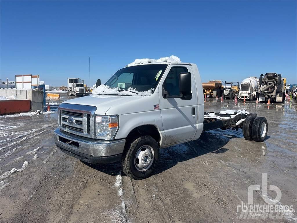 Ford E450 Chassier