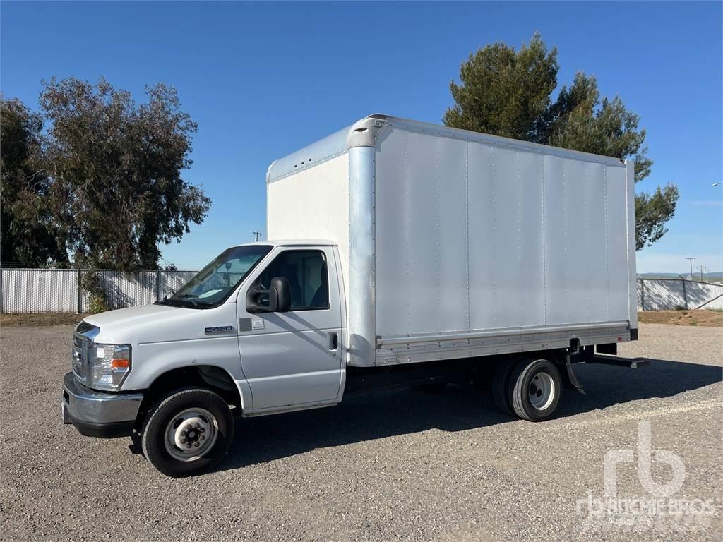 Ford E450 Lätta skåpbilar