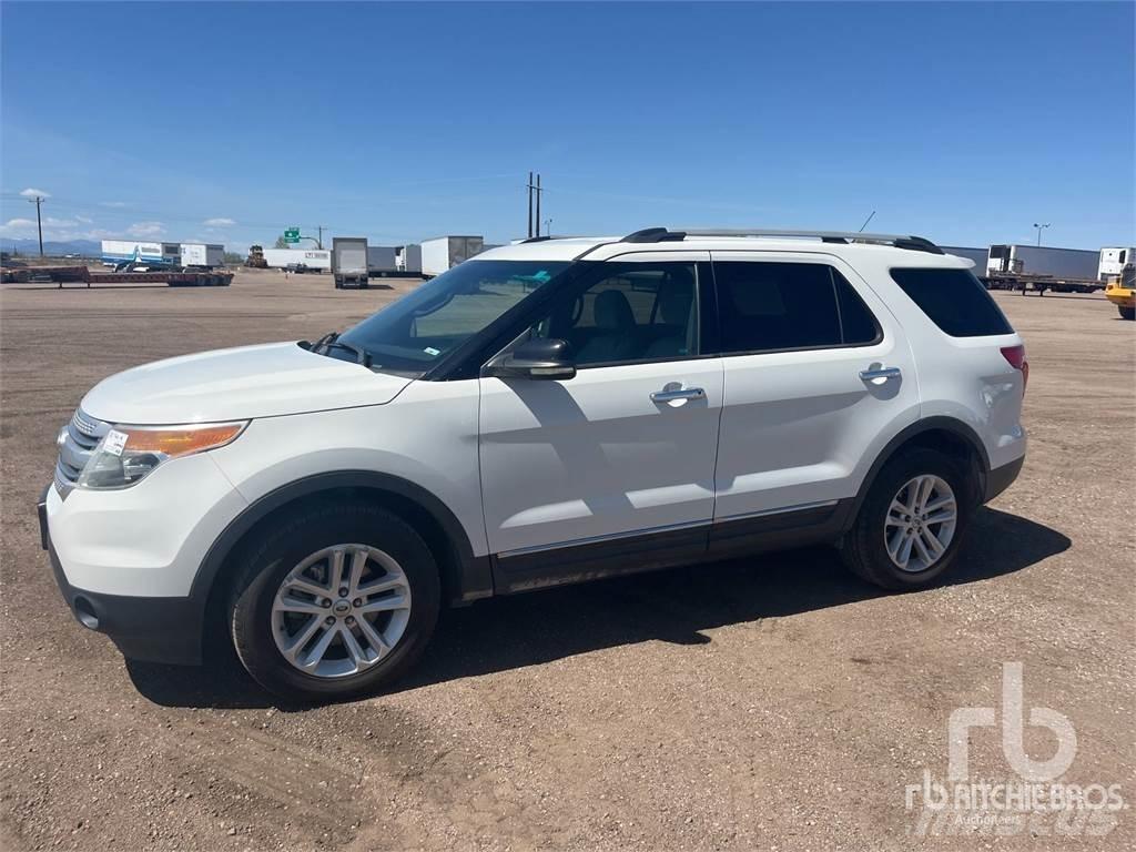 Ford EXPLORER Flakbilar/Pickuper