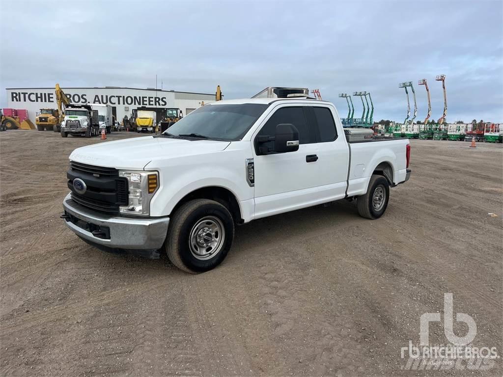 Ford F-250 Flakbilar/Pickuper