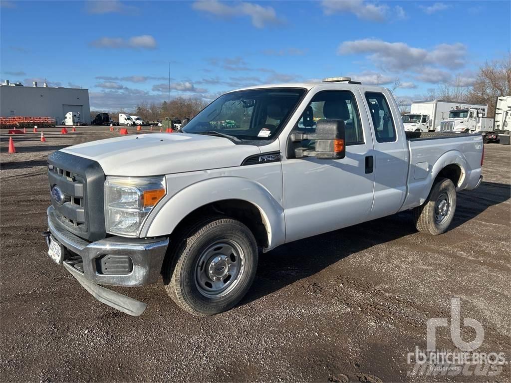 Ford F-250 Flakbilar/Pickuper