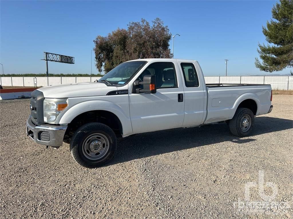 Ford F-250 Flakbilar/Pickuper