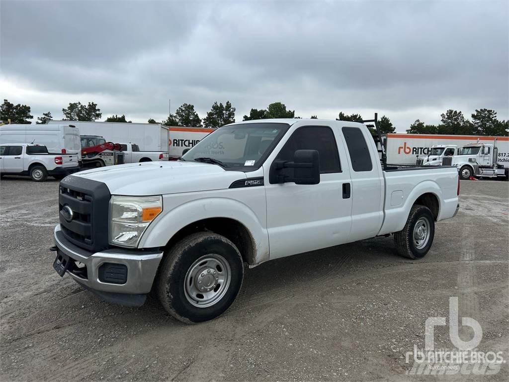 Ford F-250 Flakbilar/Pickuper